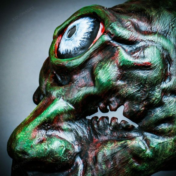 Halloween Horror Monster One-Eyed Party Mask Green - Picture 5 of 8